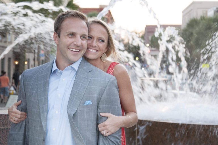 Amazing engagement photography in Waterfront Park