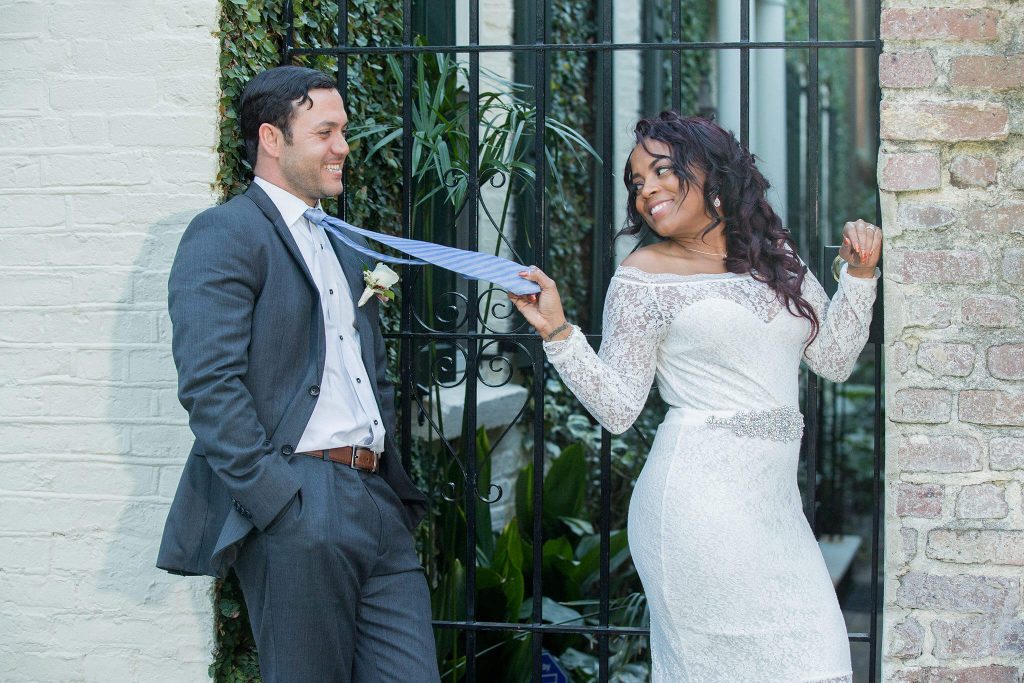 Exquisite wedding photo session in White Point Garden