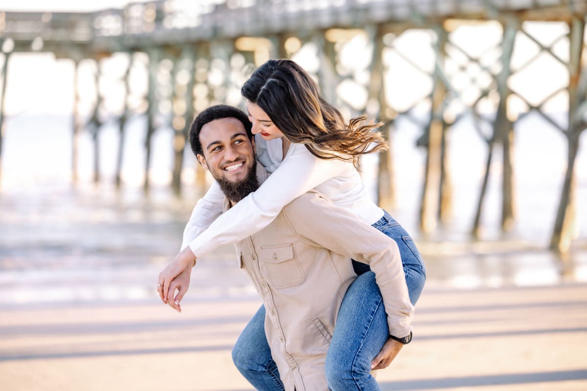 isle of palms couple engagement session charleston