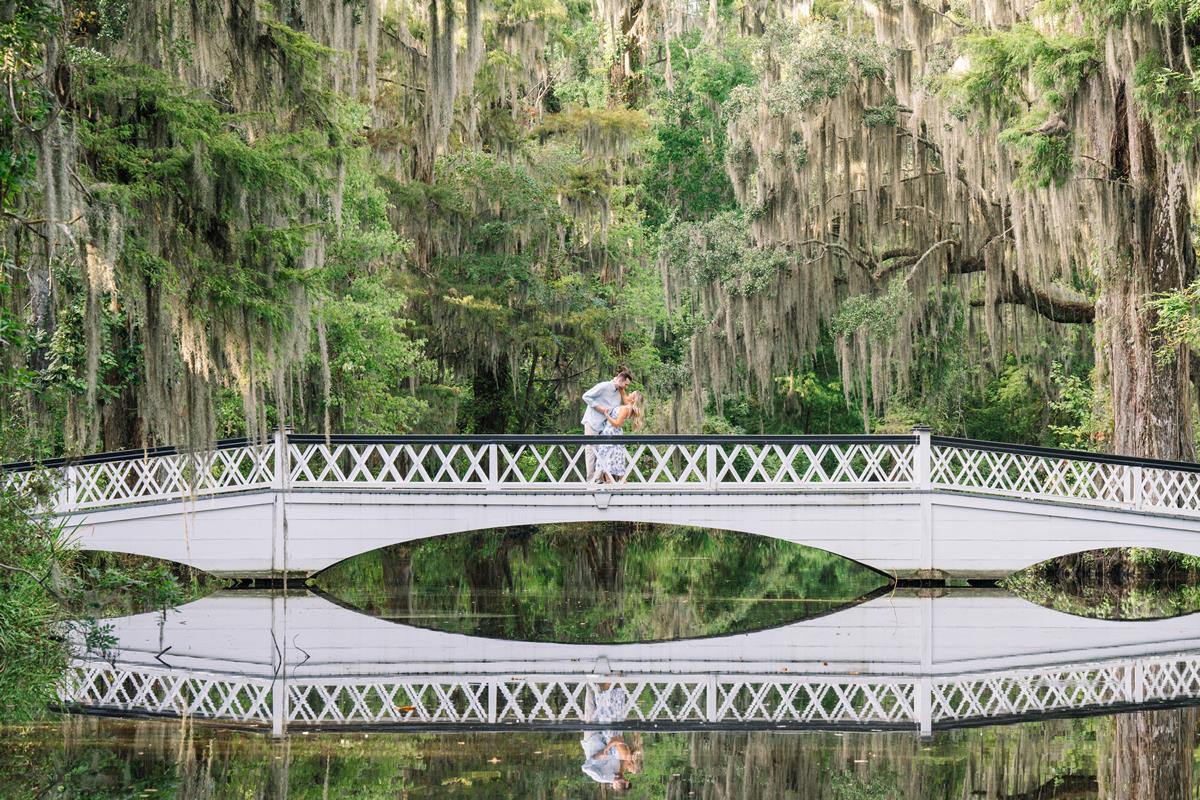 charleston engagement photographers magnolia plantation