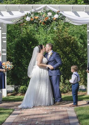 Wedding photographer in Charleston