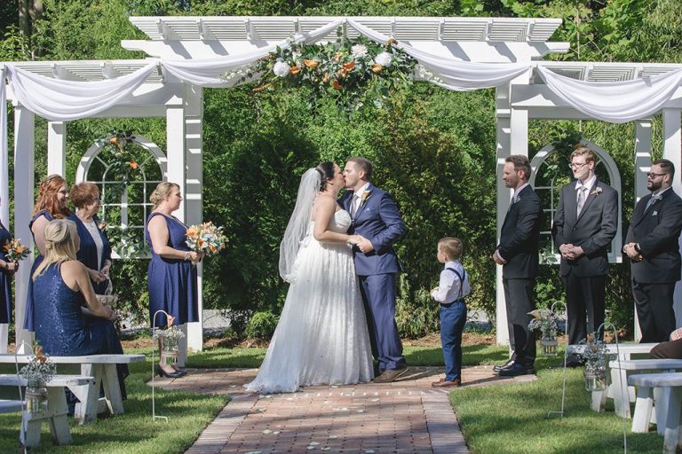 The Arch, Moncks Corner glorious wedding