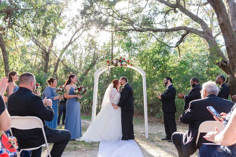 Wonderful wedding photo session at Edisto Hall at James Island County Park