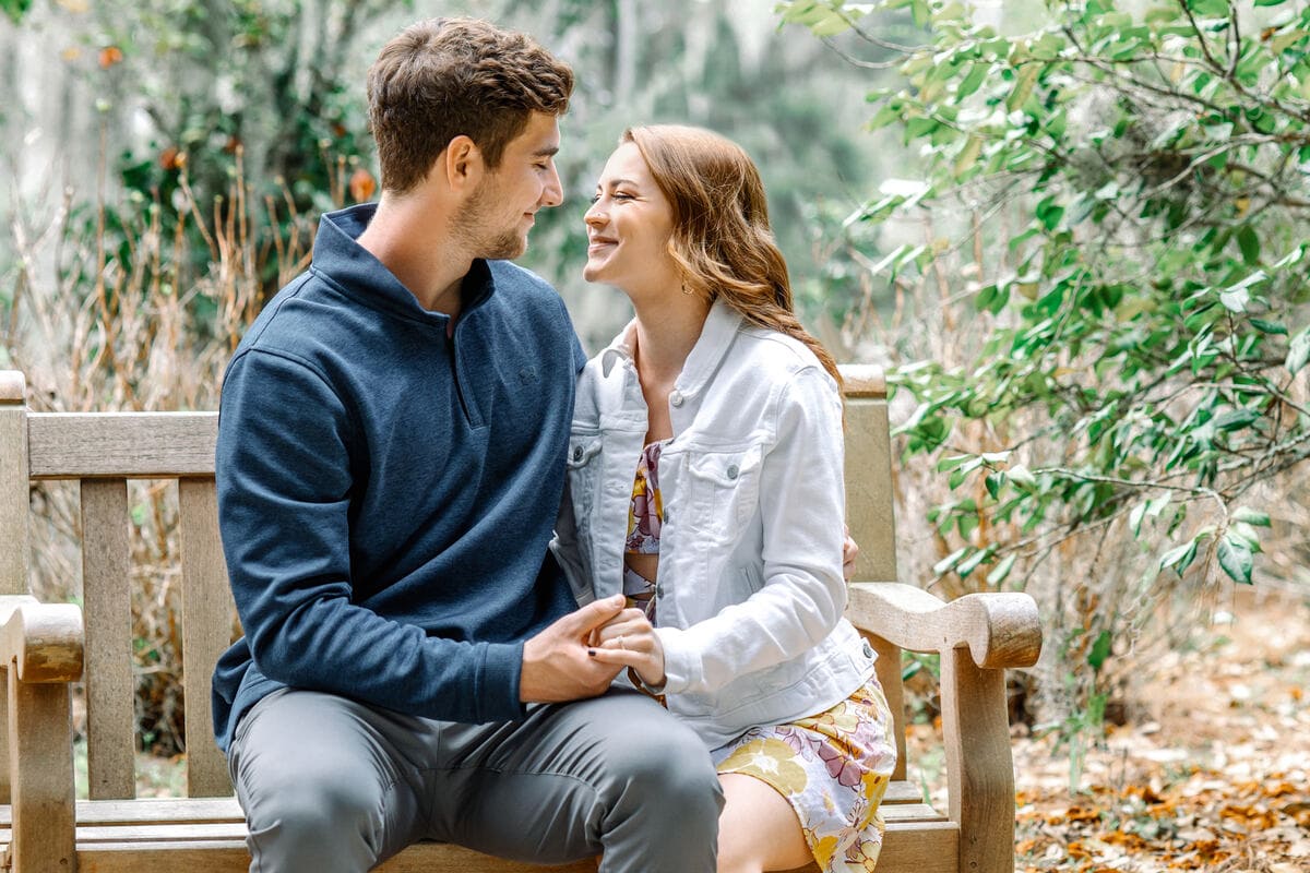 charleston proposal photos couple on bench
