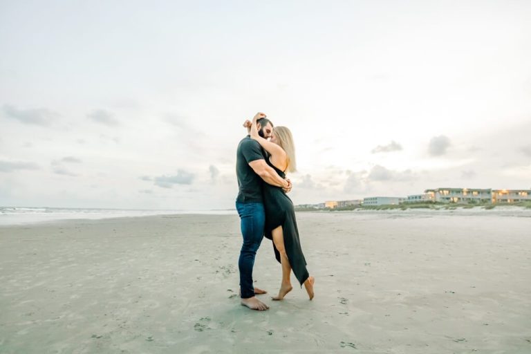 61 Ideas for an Engagement Photo Session