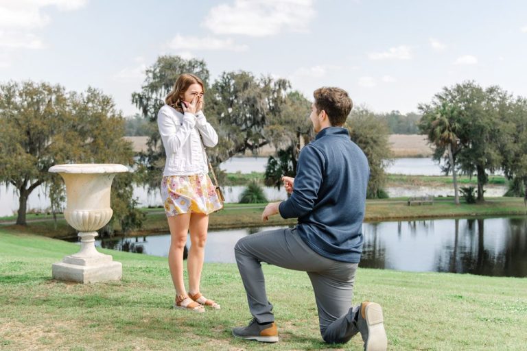 Middleton Place Engagement Photography: Discover the Perfect Locations for Your Charleston Love Story