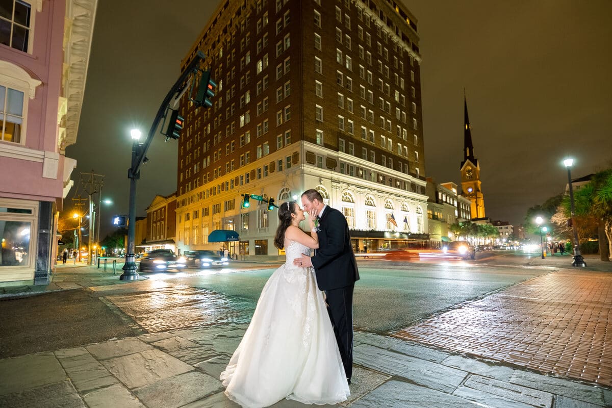 bride groom kissing unitarian church