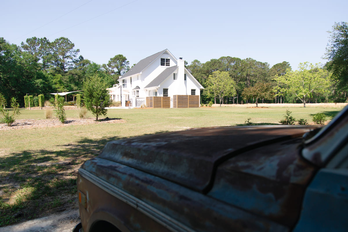 Pine creek wedding venue beside the car