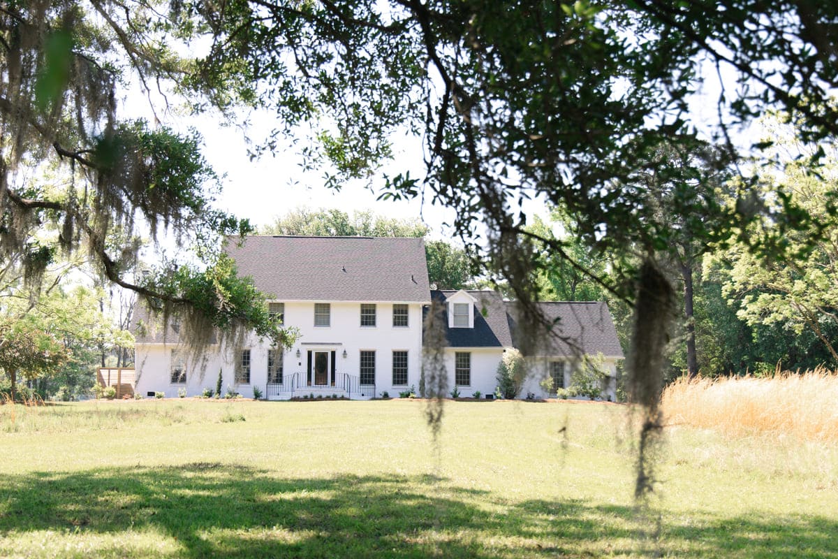 Pine creek wedding venue house and spanish moss