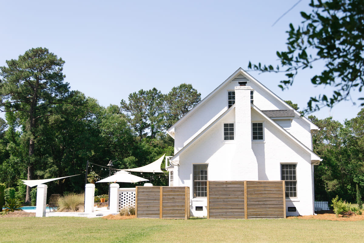 Pine creek wedding venue house back