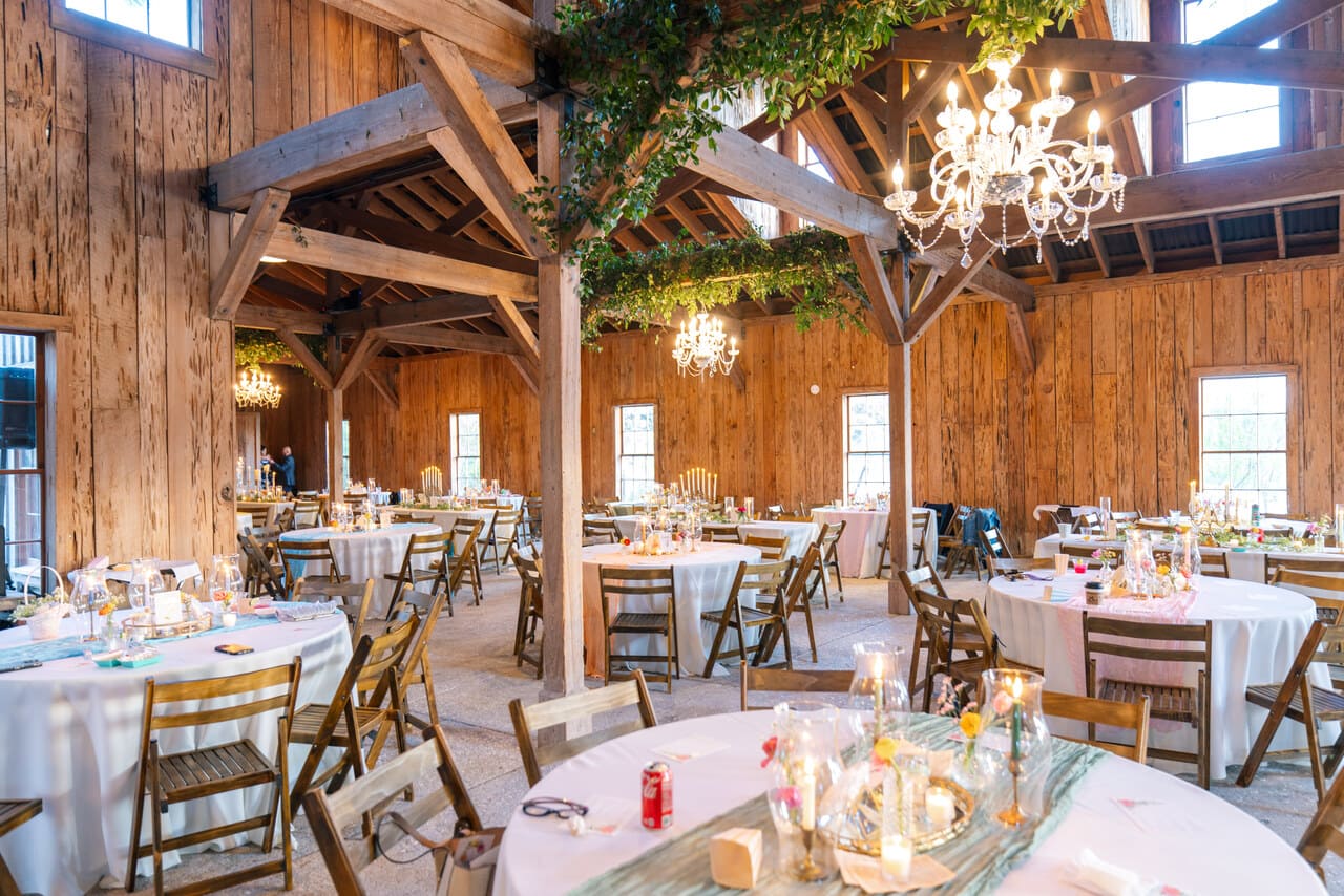 boone hall plantation wedding reception decorated tables