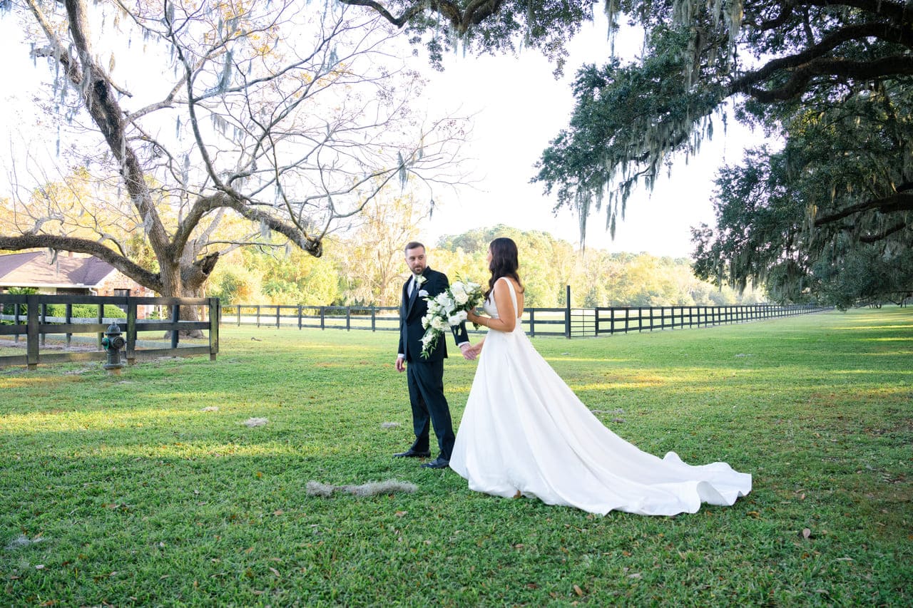 boone hall wedding newlyweds portrait ladnscape