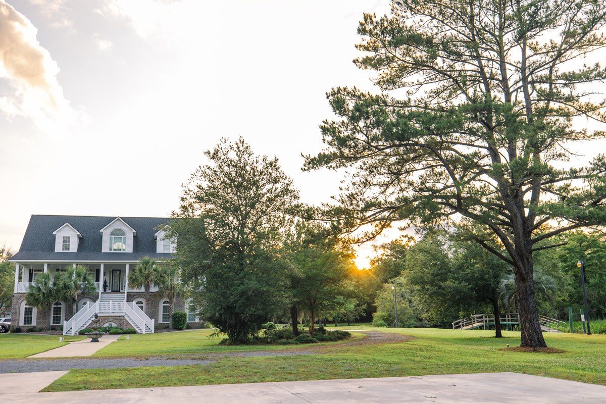 Lovegrove estate wedding venue sunset photos