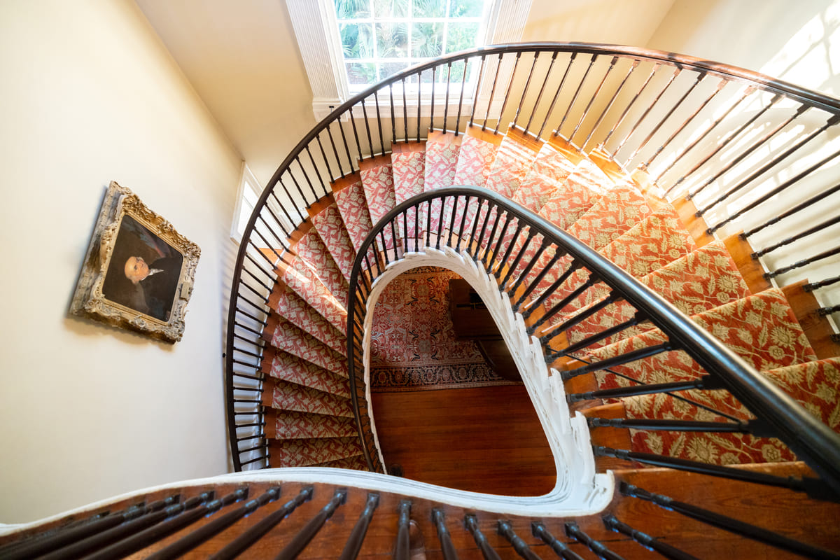 Governor Thomas Bennett House wedding venue staircase