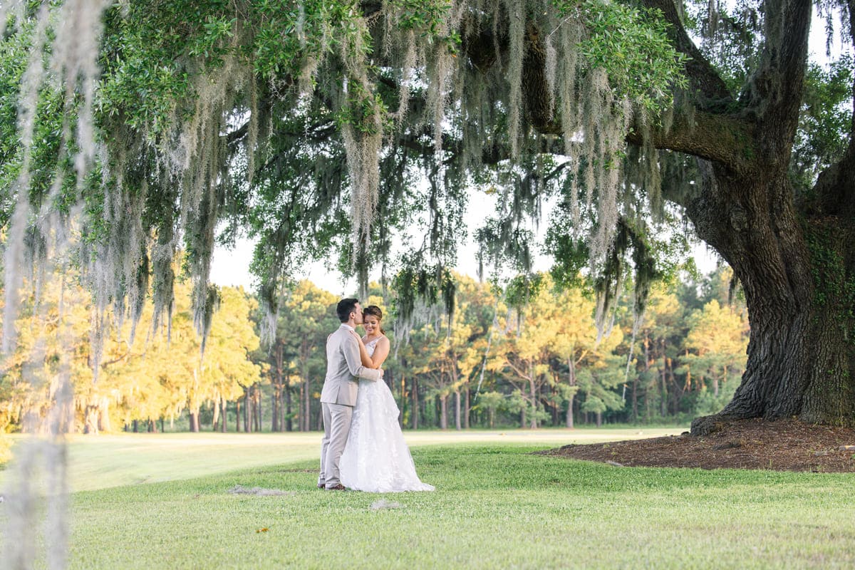 Wingate Place wedding venue beside the tree