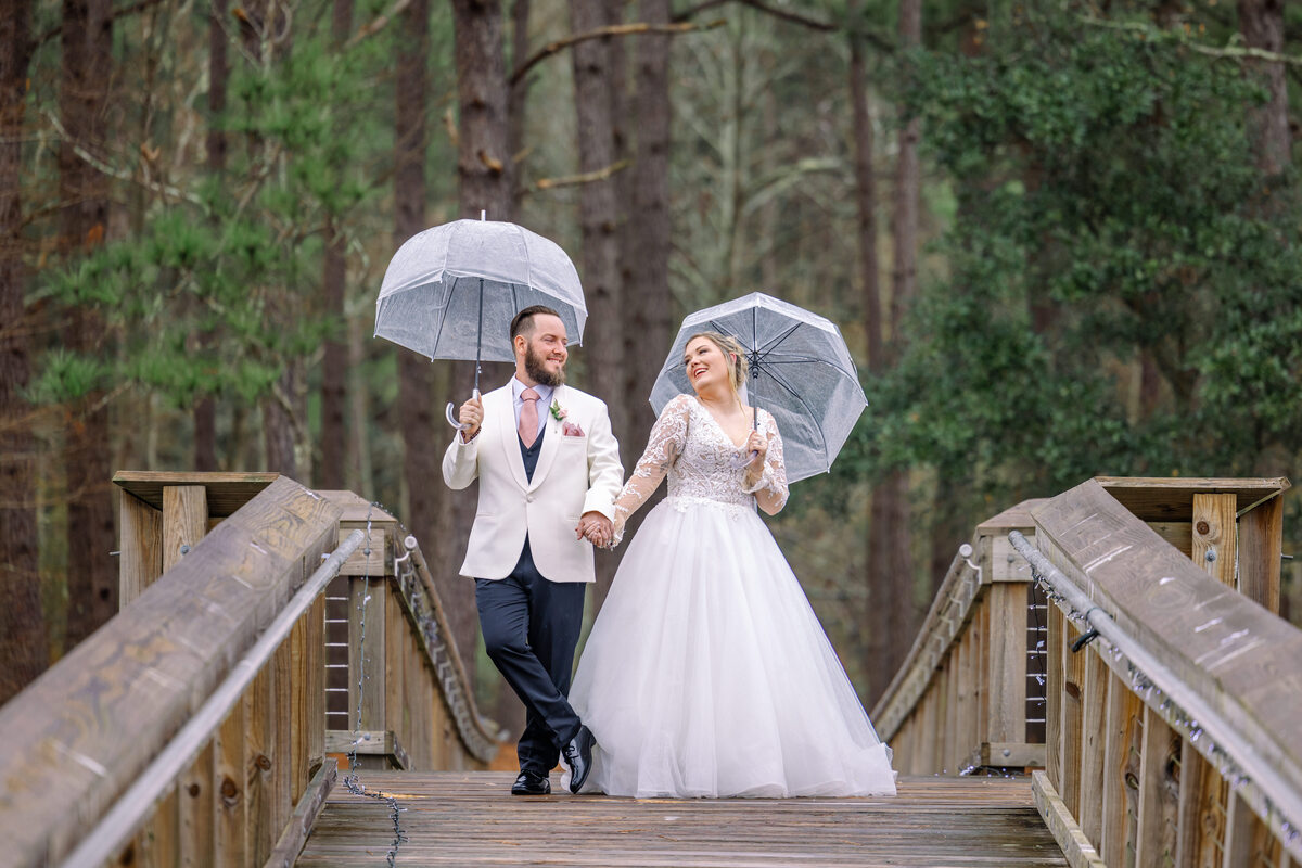 the Lake House at Bulow wedding venue rainy day