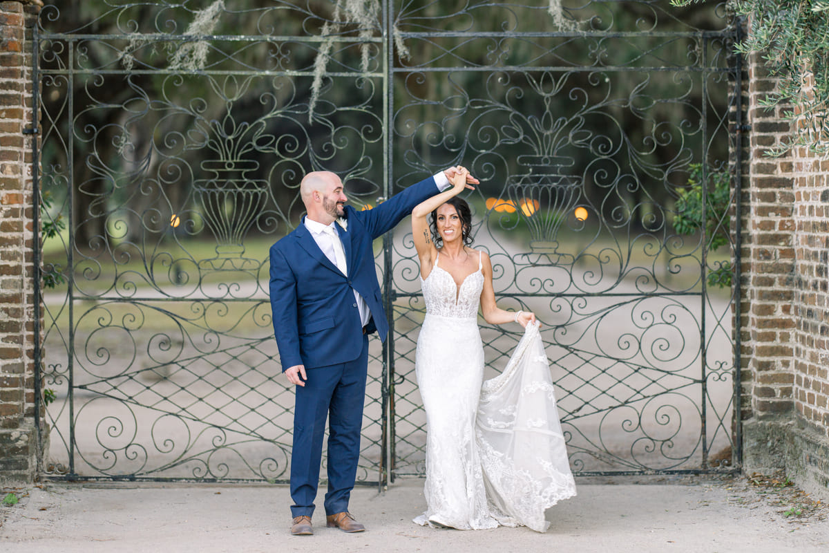 bridal party photos boone hall charleston photography