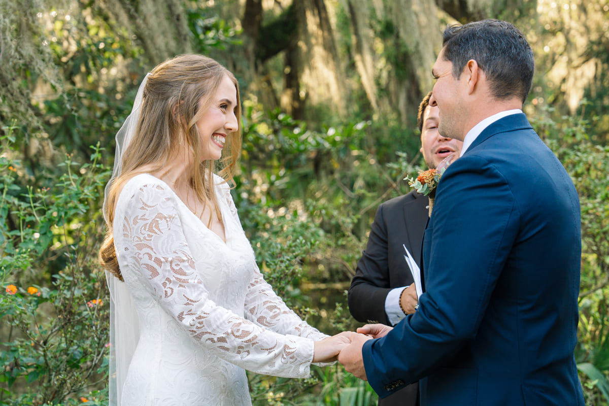 family photos magnolia plantation elopement