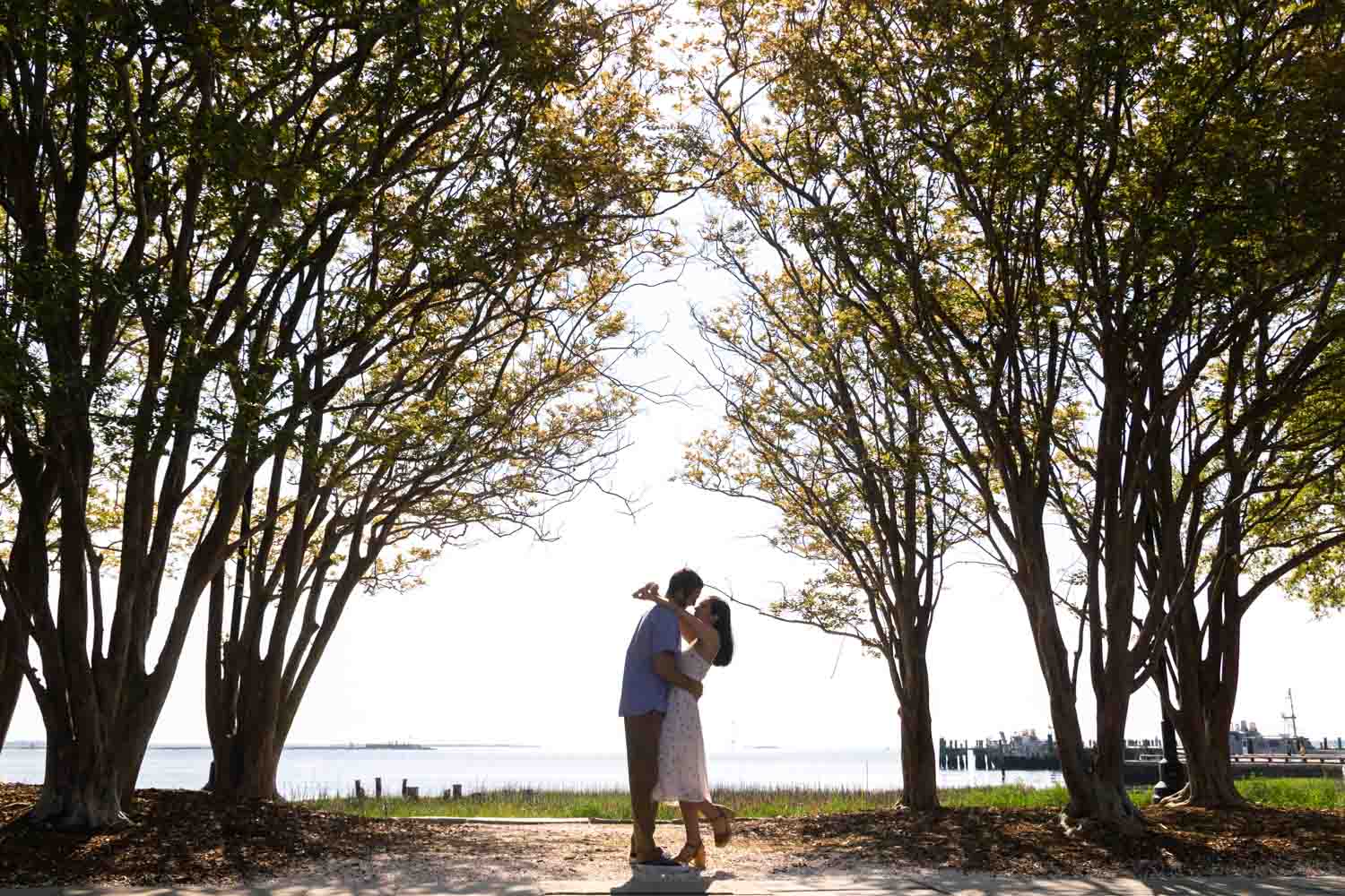 charleston photo session Waterfront Park