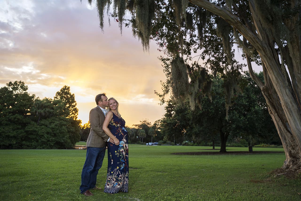 professional photographer maternity photo session at Hampton Park