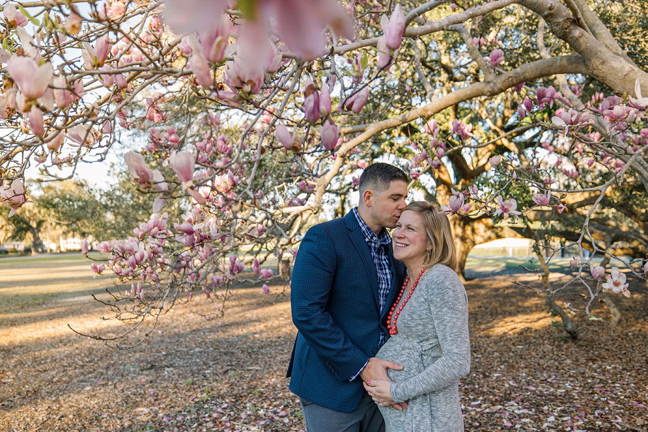 professional photographer maternity photo session at Hampton Park