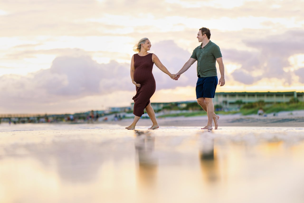 Professional photographer maternity photo session at Isle of Palms