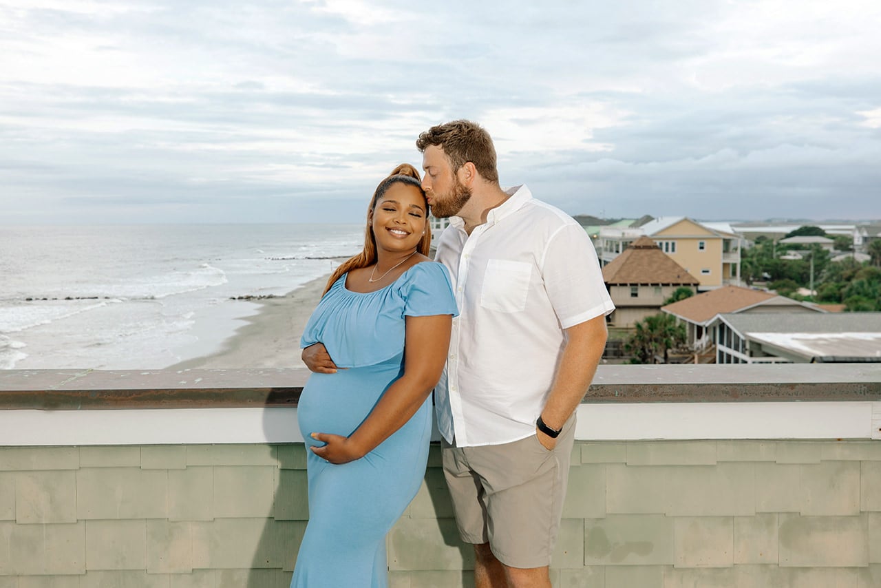Professional photographer maternity photo session at Isle of Palms