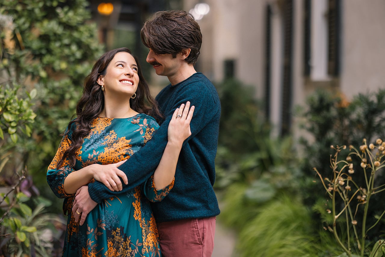 professional photographer maternity photo session at Rainbow Row