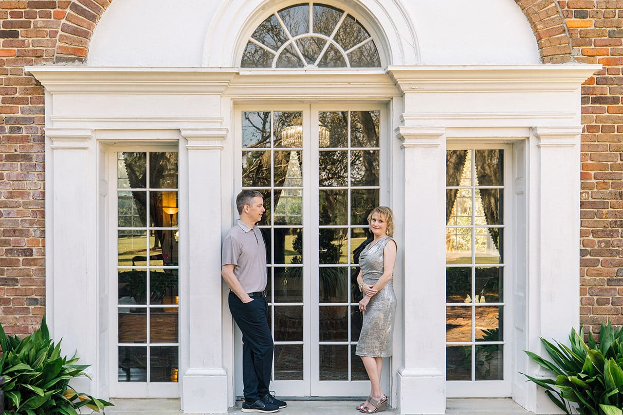 charleston anniversary photo session at Boone Hall Plantation and Gardens