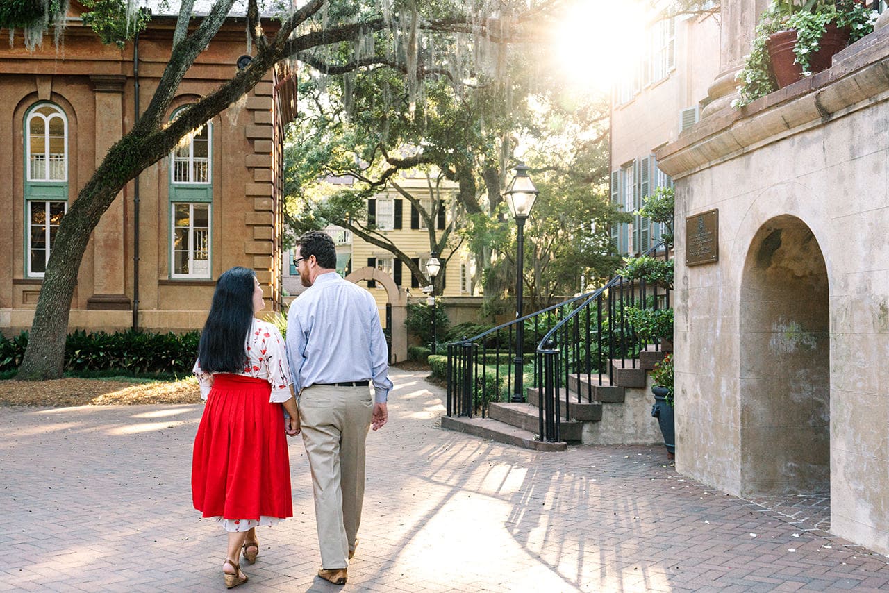 charleston anniversary photo session at College of Charleston