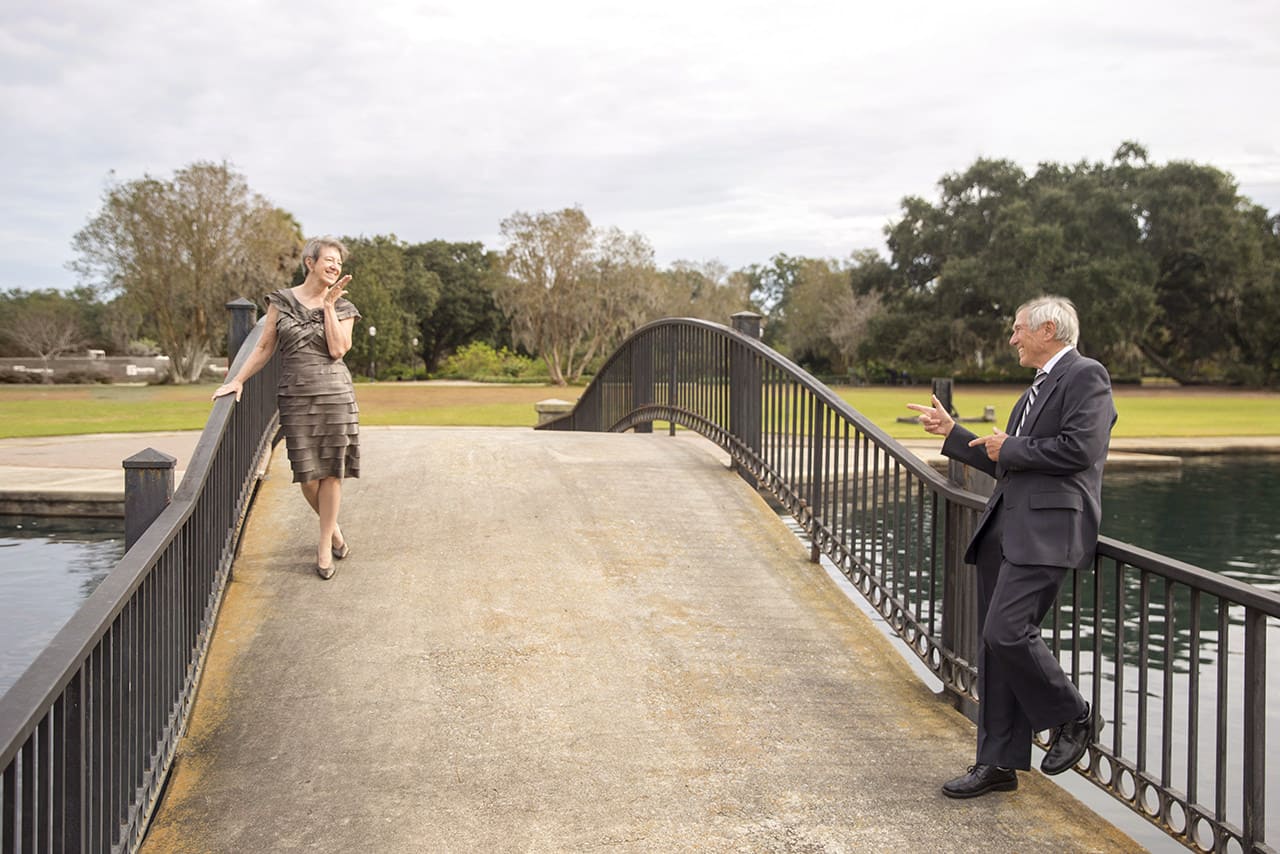 charleston anniversary photo session at Hampton Park