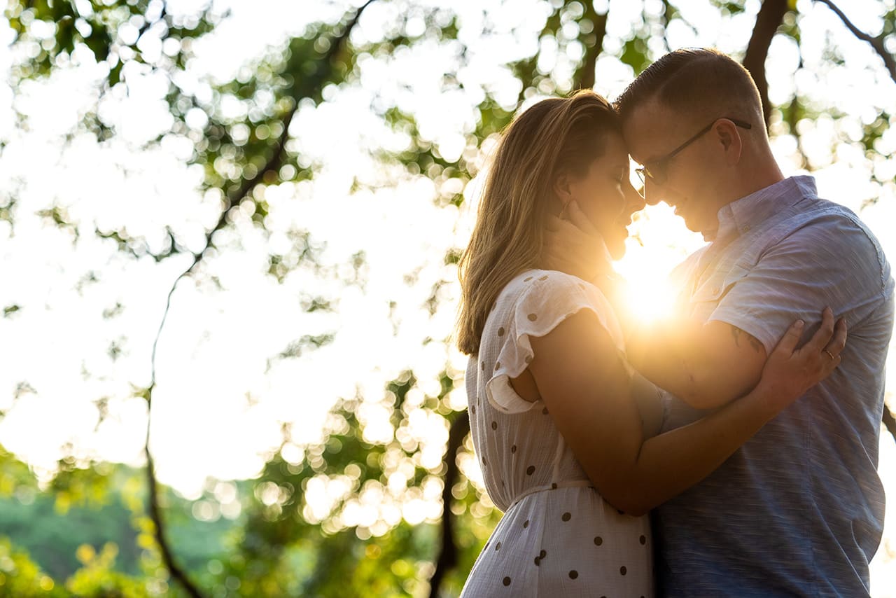 charleston anniversary photo session at Hampton Park