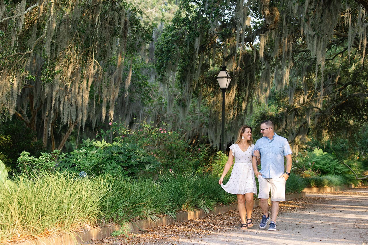 charleston anniversary photo session at Hampton Park