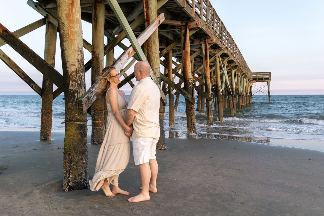charleston anniversary photo session at Isle of palms