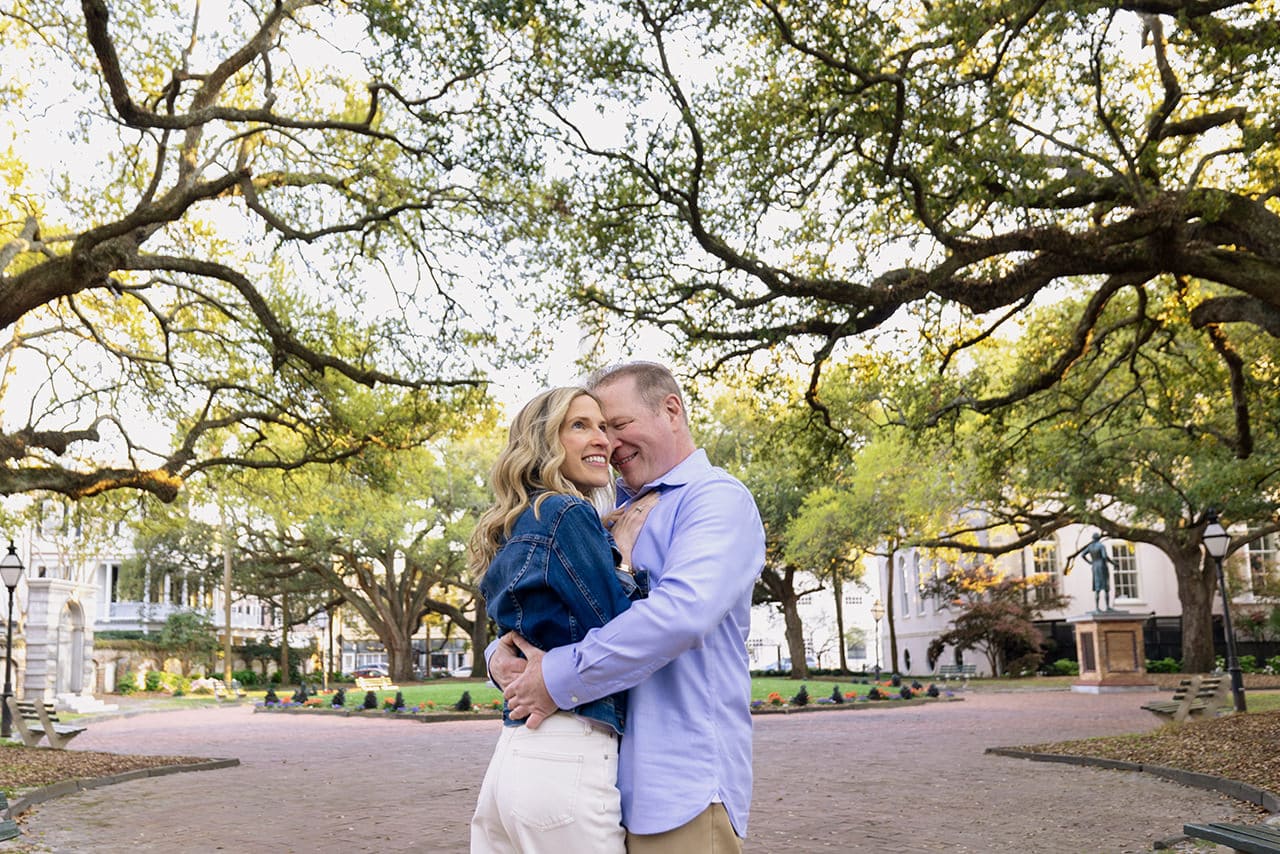 charleston anniversary photo session at Washington Square