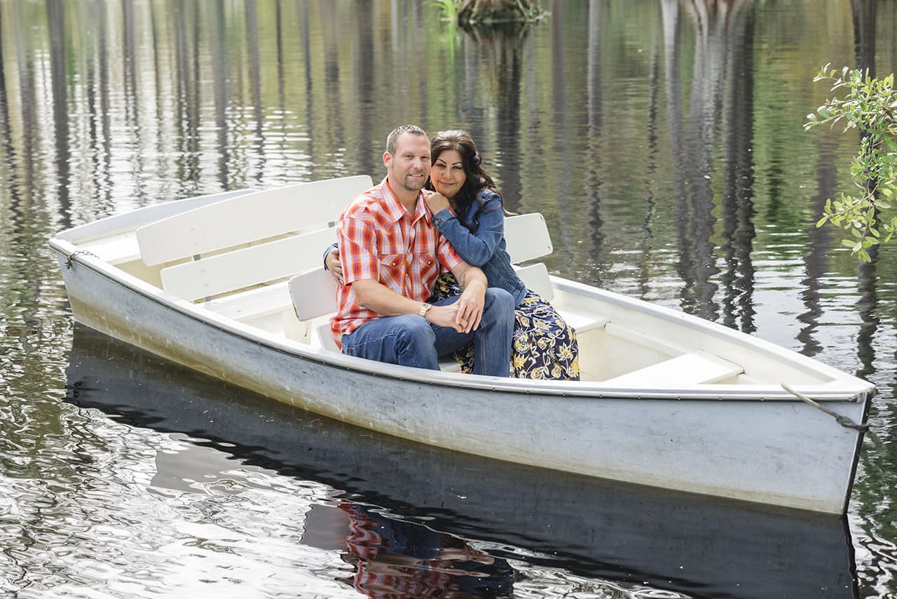 charleston anniversary photo session at cypress gardens