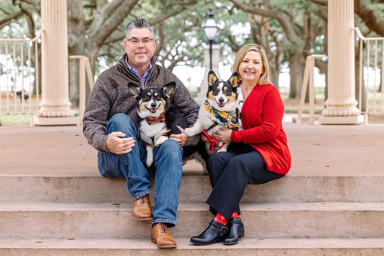 charleston anniversary photo session at white point garden