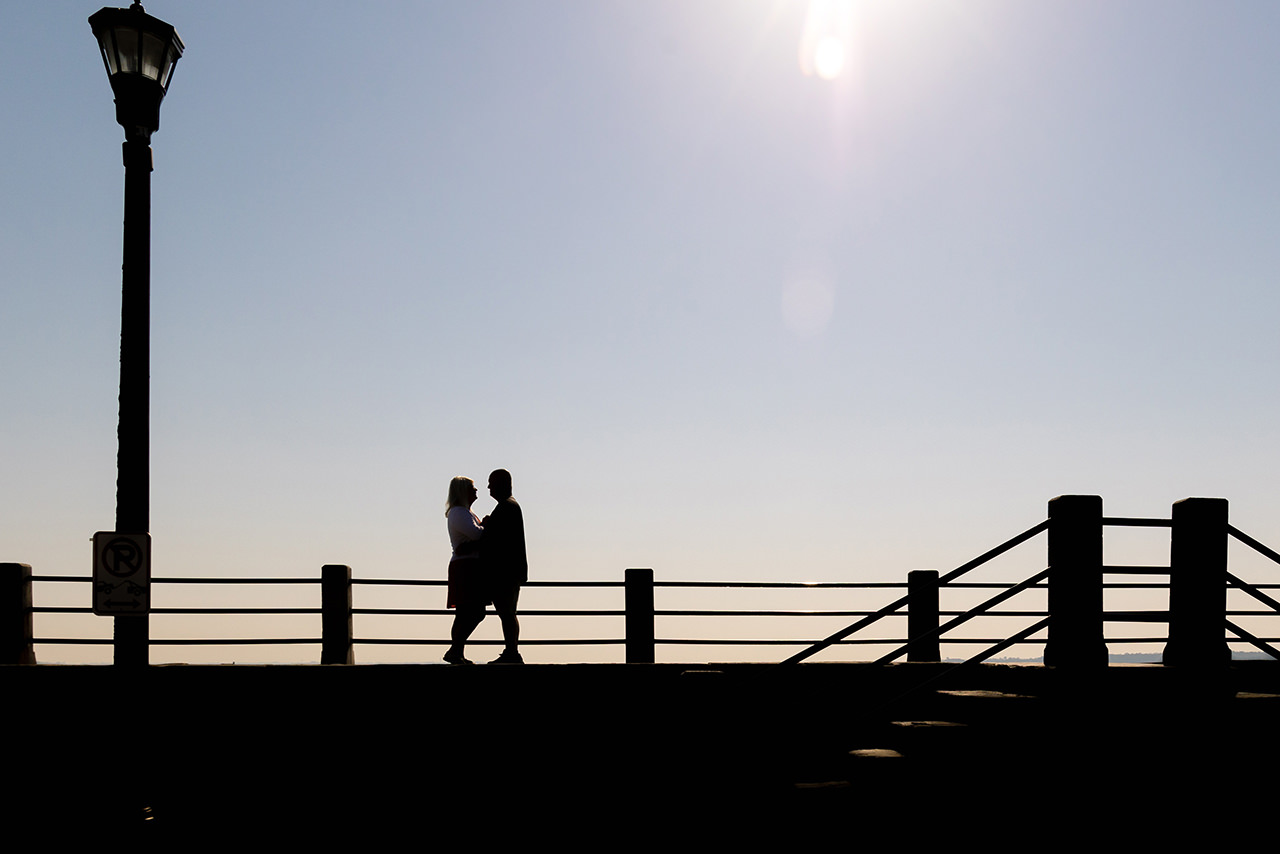 charleston anniversary photo session at white point garden
