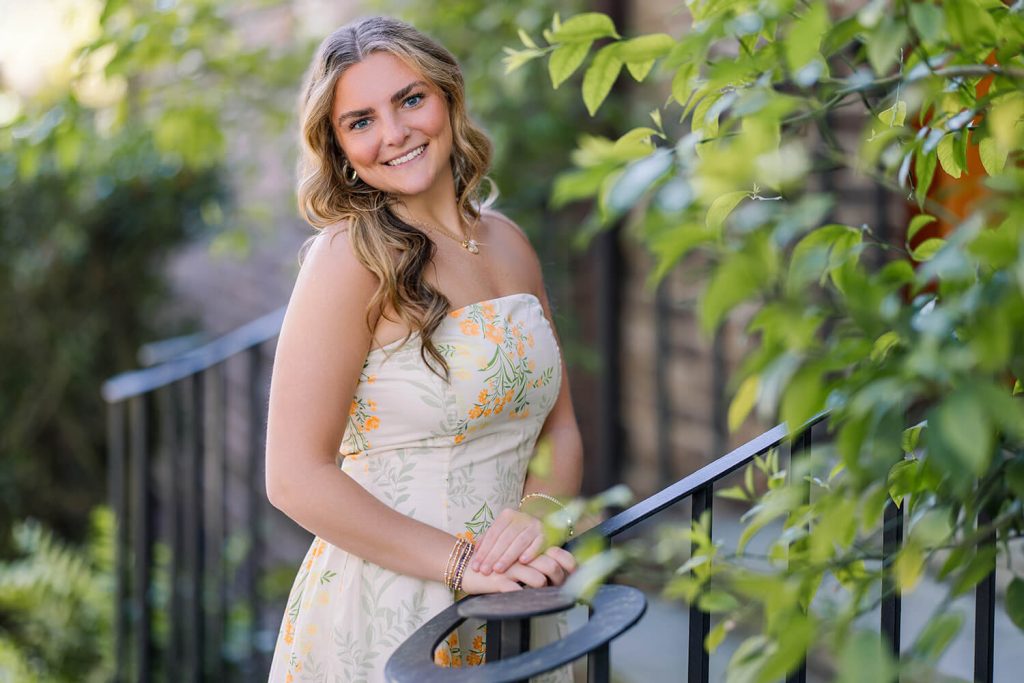 Ultimate Guide to Styling Your Senior Photo Session: Outfit Inspirations and Tips