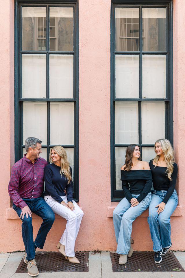 Downtown Charleston Family Photo Session