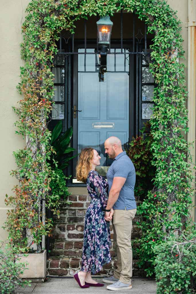 waterfront-park-and-pineapple-fountain-engagement-photographers-e-elliott-st-7