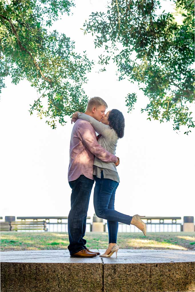 waterfront-park-and-pineapple-fountain-engagement-photographers-echo-rock-4