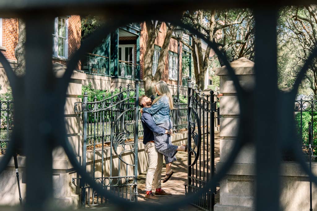waterfront-park-and-pineapple-fountain-engagement-photographers-gate-at-joe-riley-waterfront-park-6