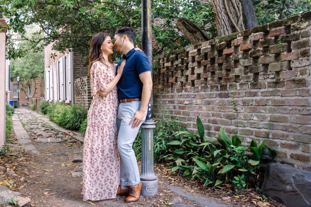 waterfront-park-and-pineapple-fountain-engagement-photographers-longitude-ln-5