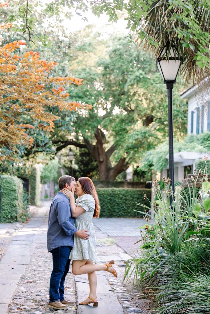 waterfront-park-and-pineapple-fountain-engagement-photographers-longitude-ln-7