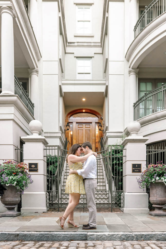waterfront-park-and-pineapple-fountain-engagement-photographers-middle-atlantic-wharf-1