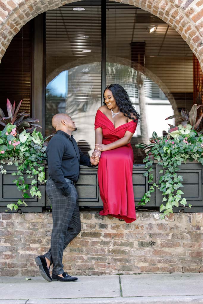 waterfront-park-and-pineapple-fountain-engagement-photographers-middle-atlantic-wharf-10