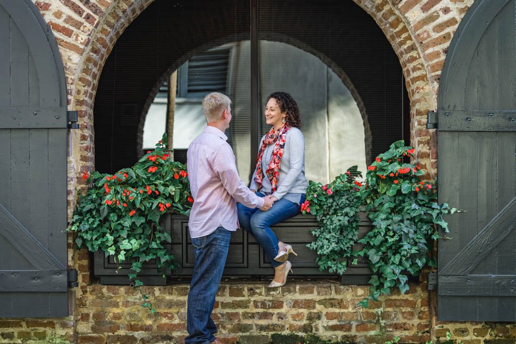 waterfront-park-and-pineapple-fountain-engagement-photographers-middle-atlantic-wharf-2