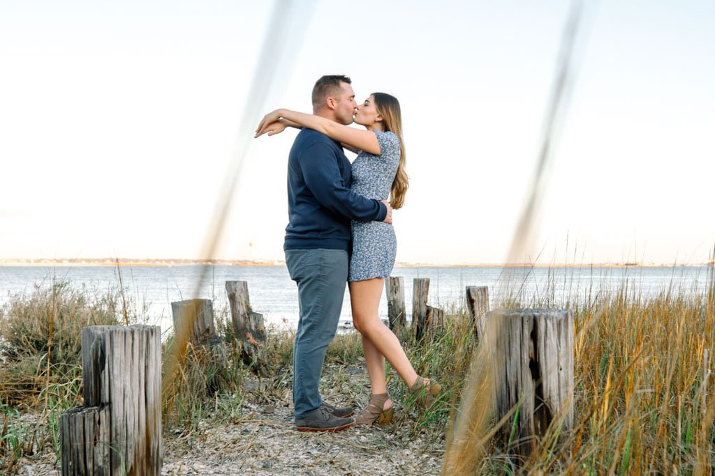 waterfront-park-and-pineapple-fountain-engagement-photographers-old-pier
