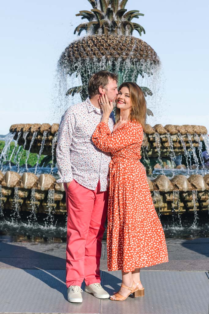 waterfront-park-and-pineapple-fountain-engagement-photographers-photo-session-at-pineapple-fountain-2